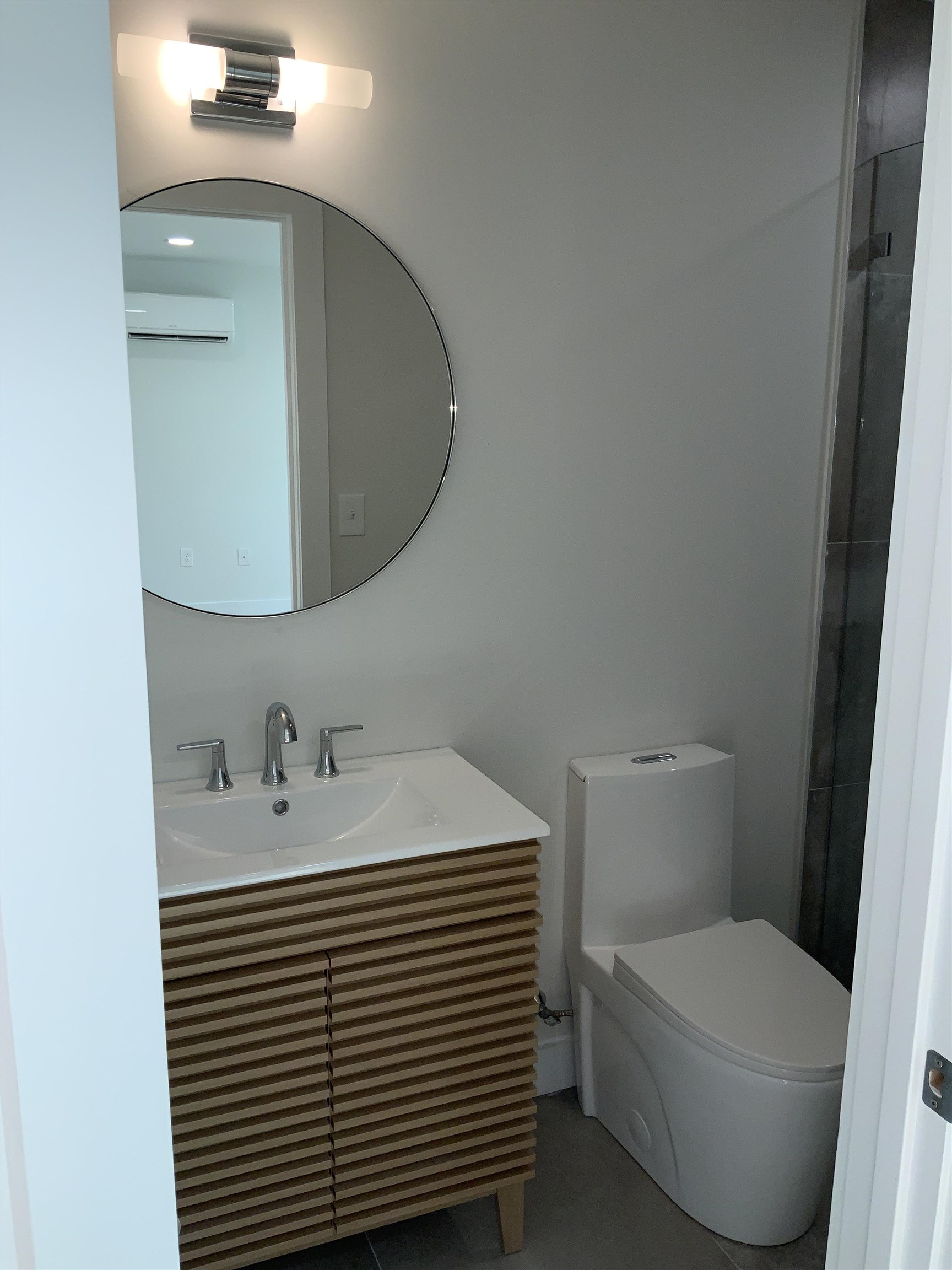 75 Court Street, Unit 2C Exeter, NH 03833 - Photo 16 of 22