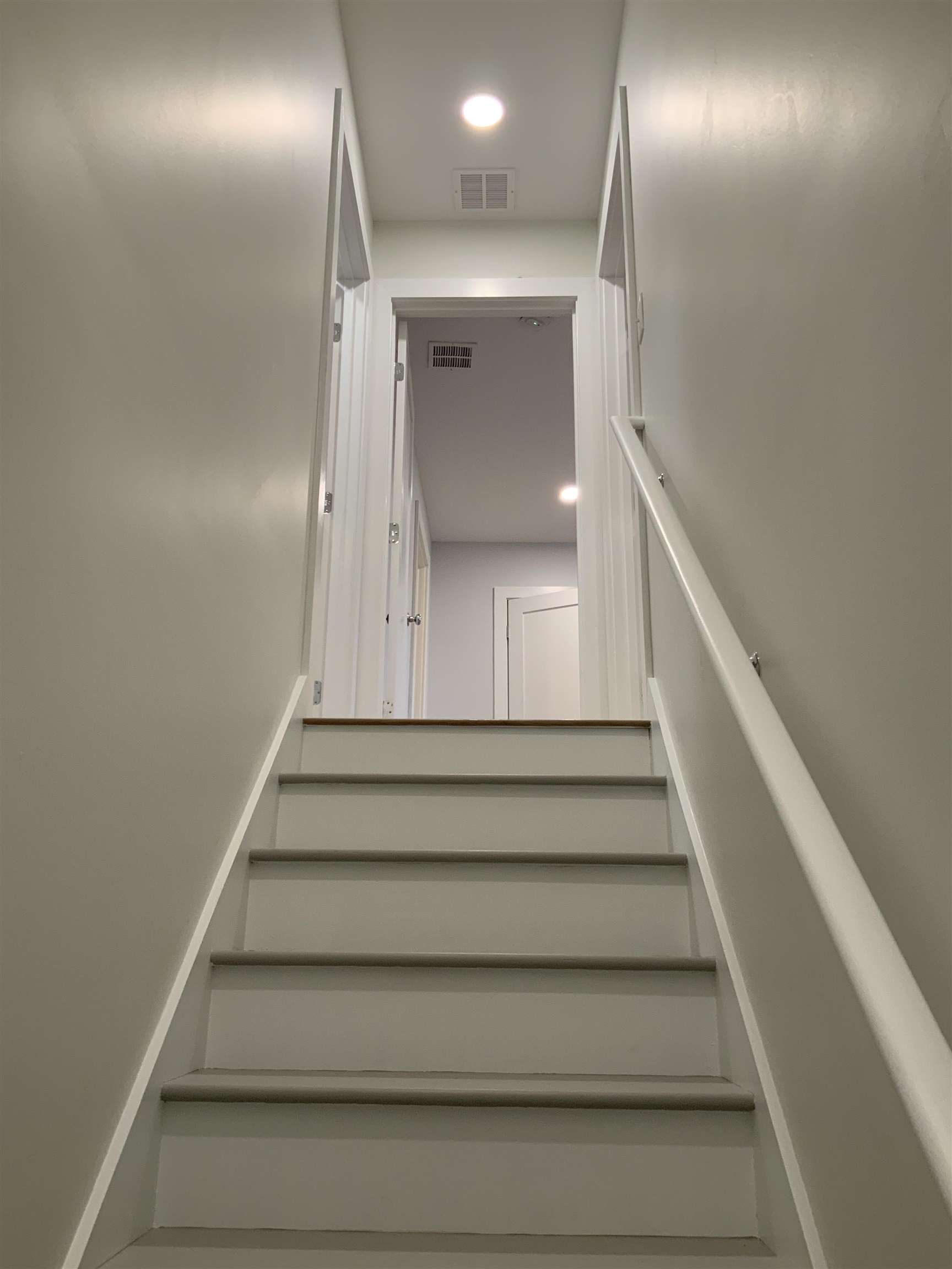 75 Court Street, Unit 2C Exeter, NH 03833 - Photo 10 of 22