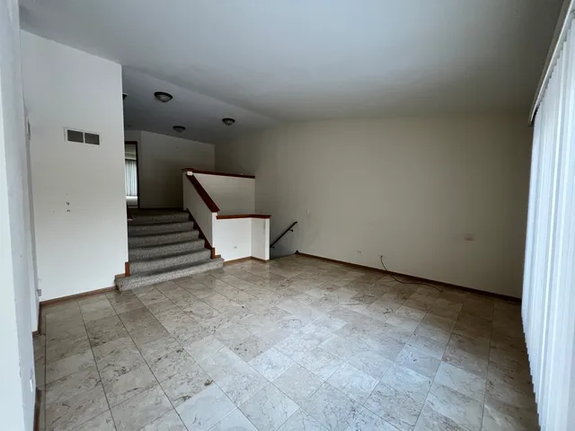 $314,900 | 8256 Chestnut Court, Frankfort, IL 60423