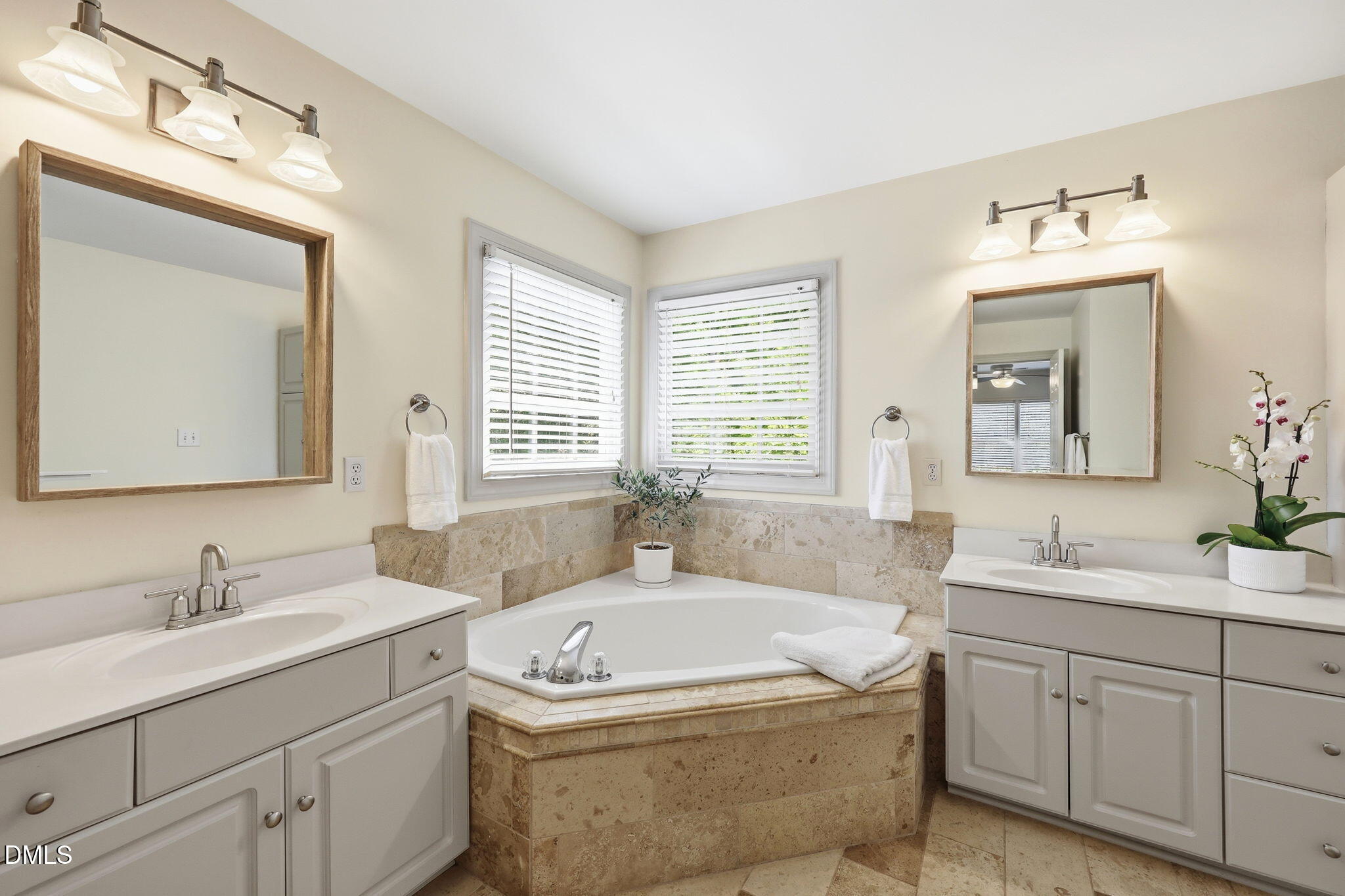 6629 Mafolie Court Raleigh, NC 27613 - Photo 19 of 39 Gallery Image 19