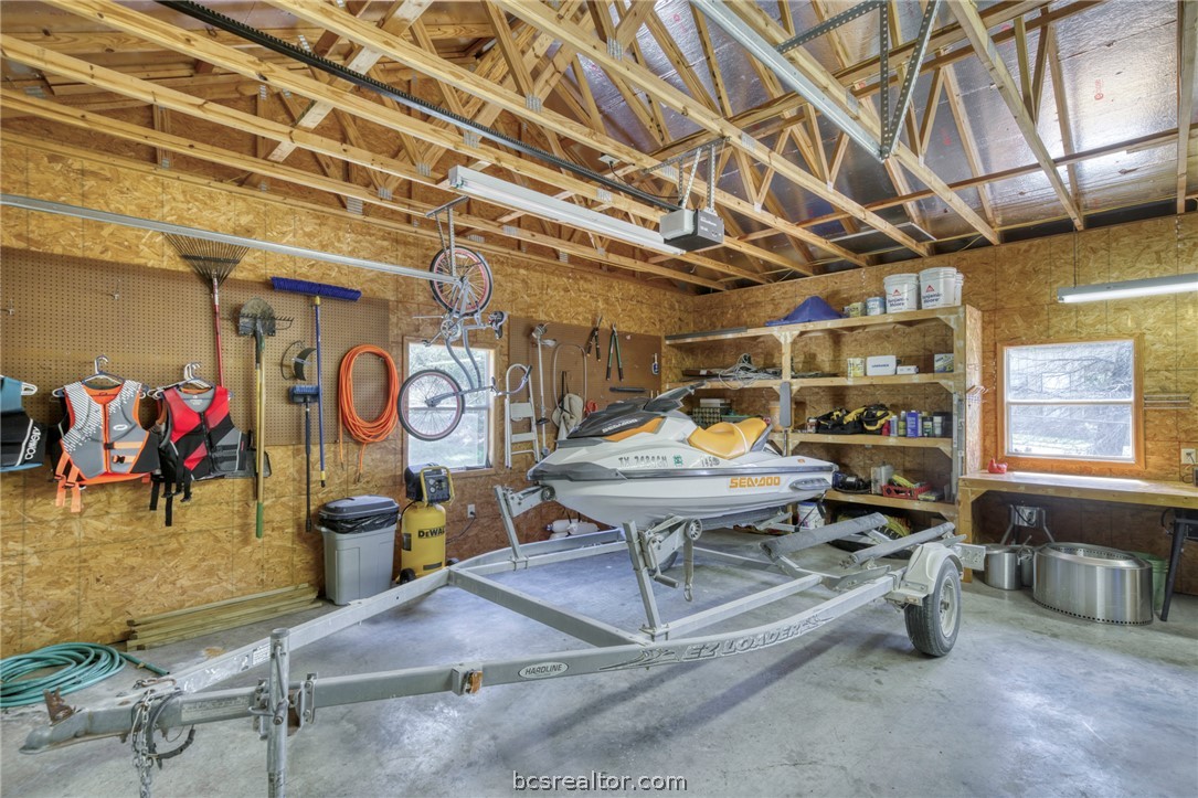 11404 Riley Green Road Franklin, TX 77856 - Photo 7 of 49 Gallery Image 7