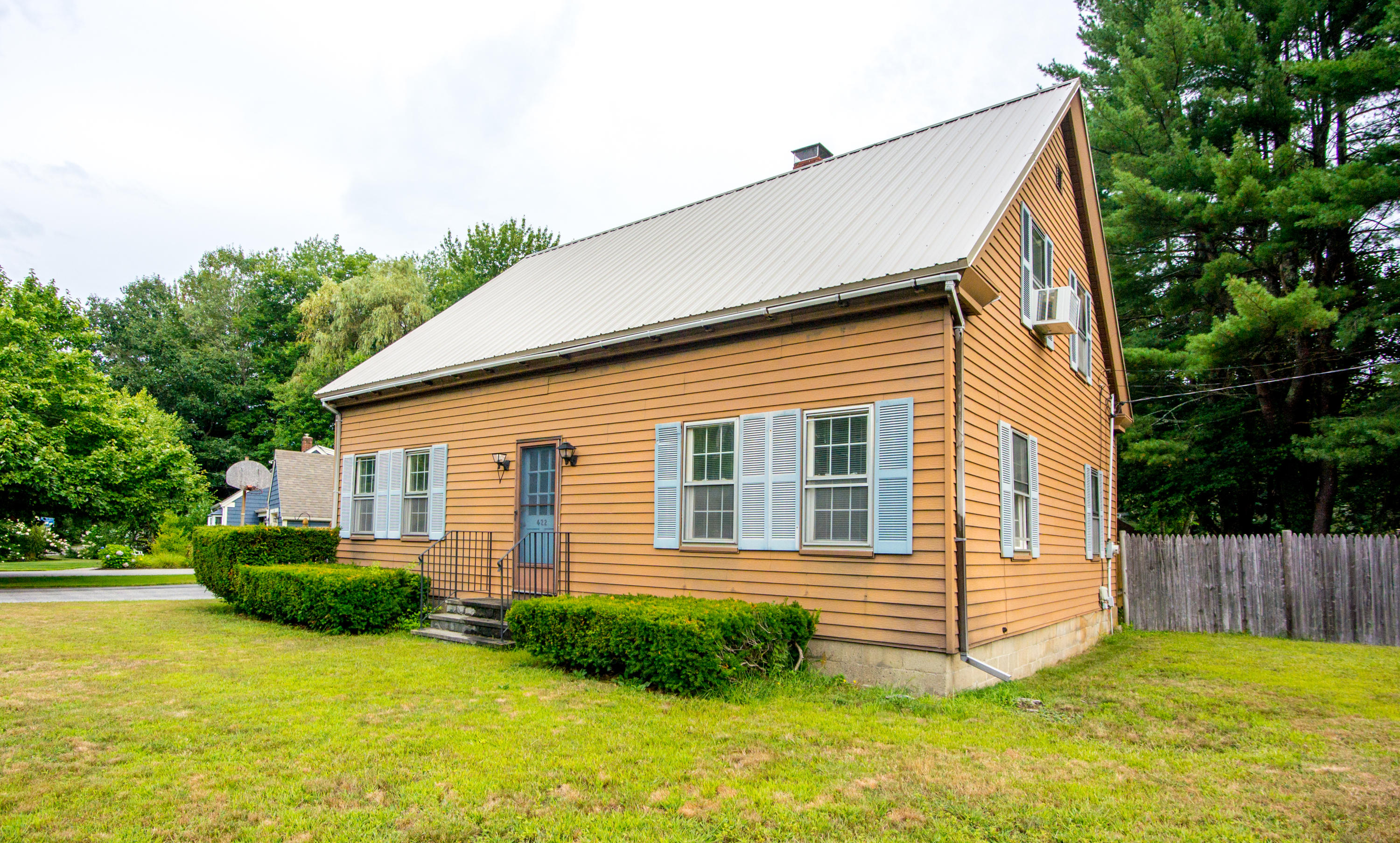 422 Ferry Road Saco, ME 04072 - Photo 3 of 47 3