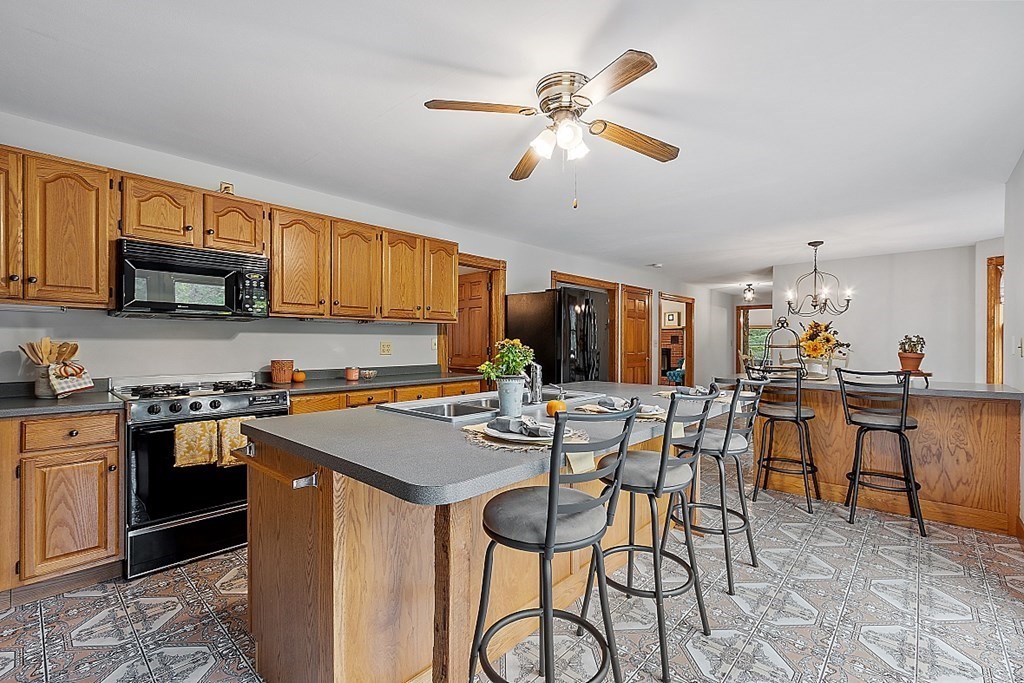 28 Little Pond Road Merrimac, MA 01860 - Photo 14 of 42