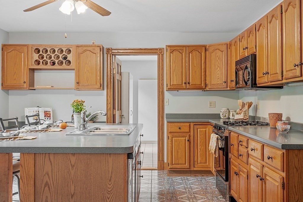 28 Little Pond Road Merrimac, MA 01860 - Photo 16 of 42