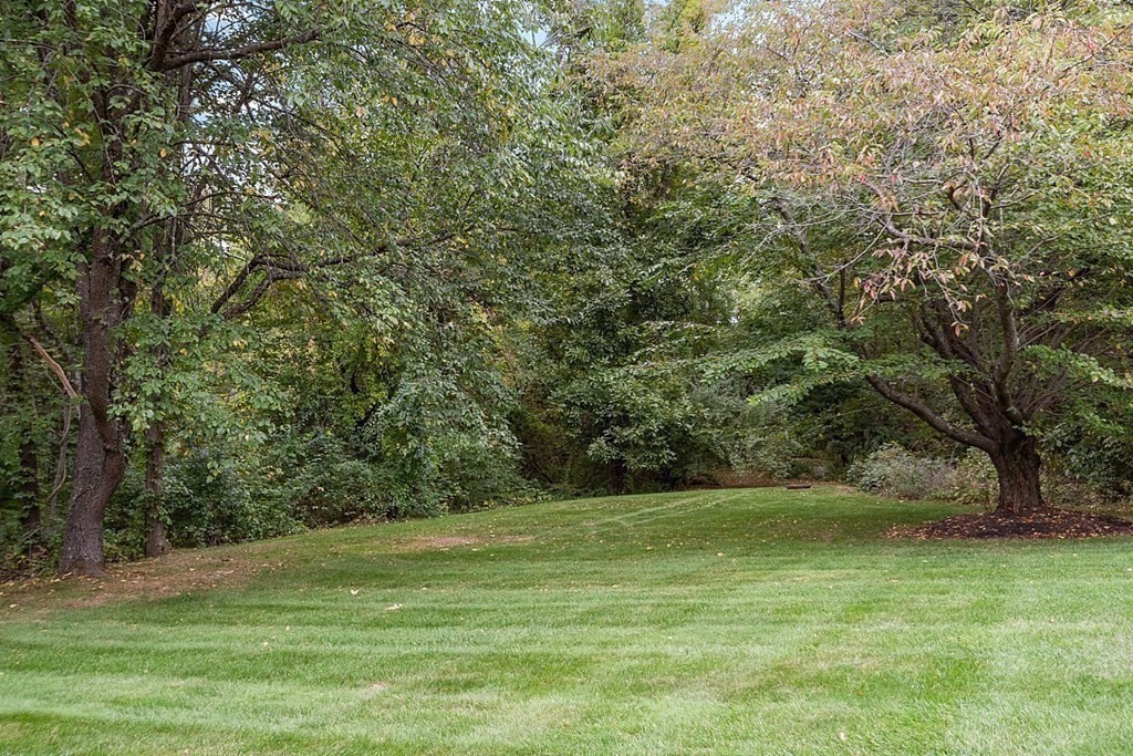 28 Little Pond Road Merrimac, MA 01860 - Photo 9 of 42