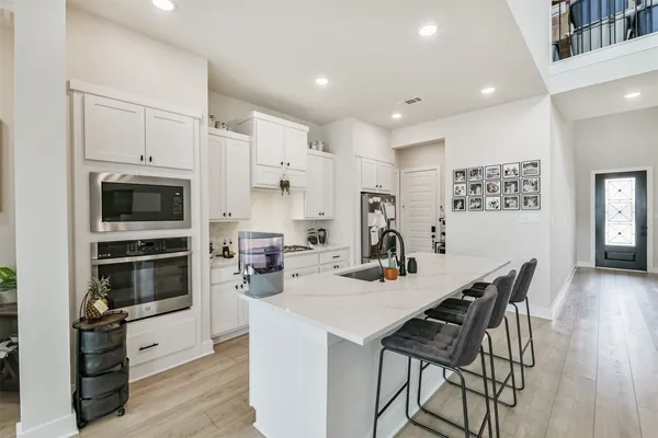 $3,900 | 9243 Trimble Lndg Drive, Tomball, TX 77375