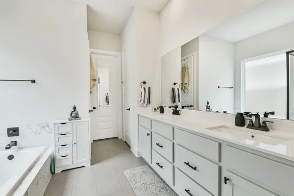 $3,900 | 9243 Trimble Lndg Drive, Tomball, TX 77375