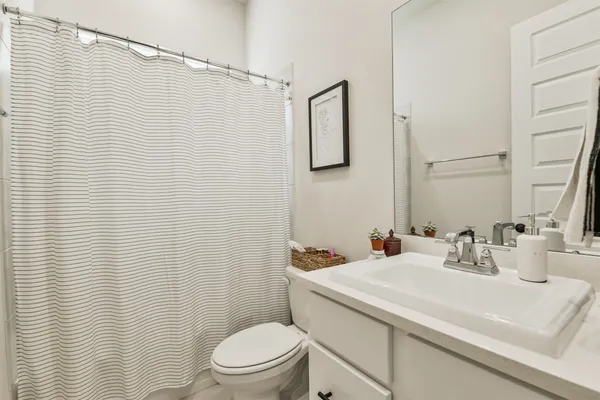 $3,900 | 9243 Trimble Lndg Drive, Tomball, TX 77375