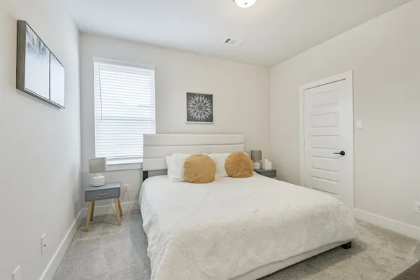 $3,900 | 9243 Trimble Lndg Drive, Tomball, TX 77375