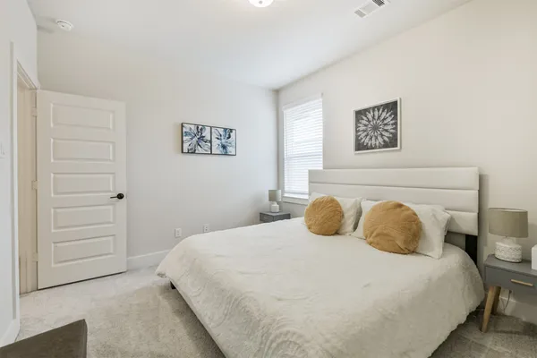 $3,900 | 9243 Trimble Lndg Drive, Tomball, TX 77375