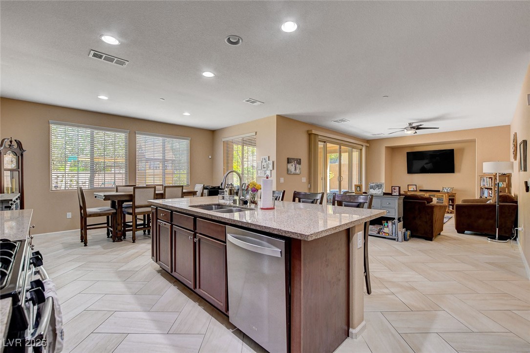 2544 Sable Ridge Street Henderson, NV 89044 - Photo 12 of 58 Gallery Image 12