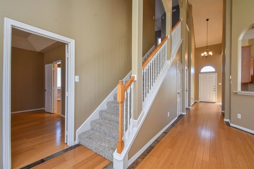 2811 Little Spring Circle Spring, TX 77373 - Photo 8 of 17