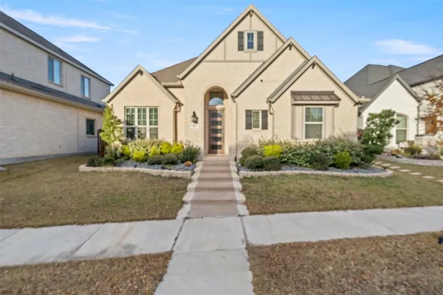 $619,000 | 1805 Clouded Wren Drive, Arlington, TX 76005