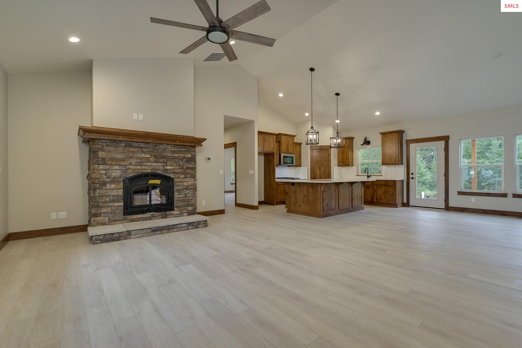 L1-b8 North Eclipse Road Rathdrum, ID 83858 - Photo 6 of 33