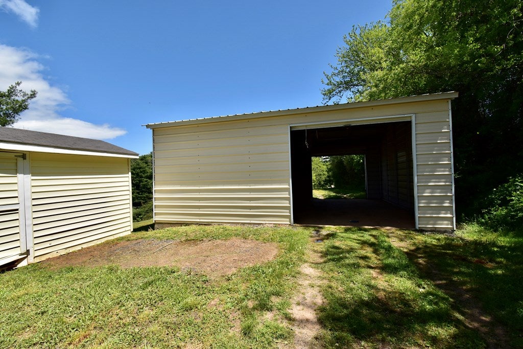 450 Joy Ranch Road Woodlawn, VA 24381 - Photo 22 of 28 Gallery Image 22