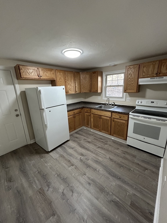 15 Boyden St Extension, Unit 4 Webster, MA 01570 - Photo 2 of 5