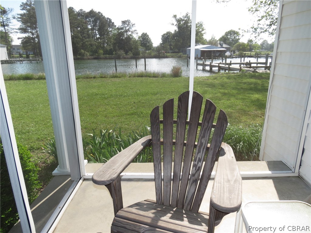 249 Shell Point Lane Gwynn, VA 23076 - Photo 7 of 31