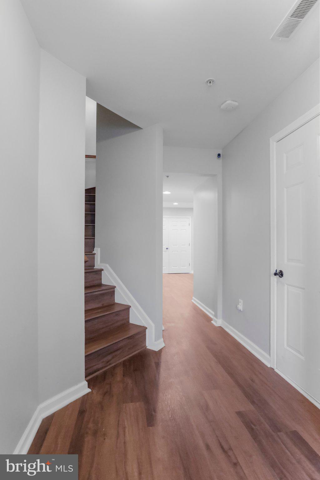 123 Eagles Ridge Smithsburg, MD 21783 - Photo 4 of 42 Foyer