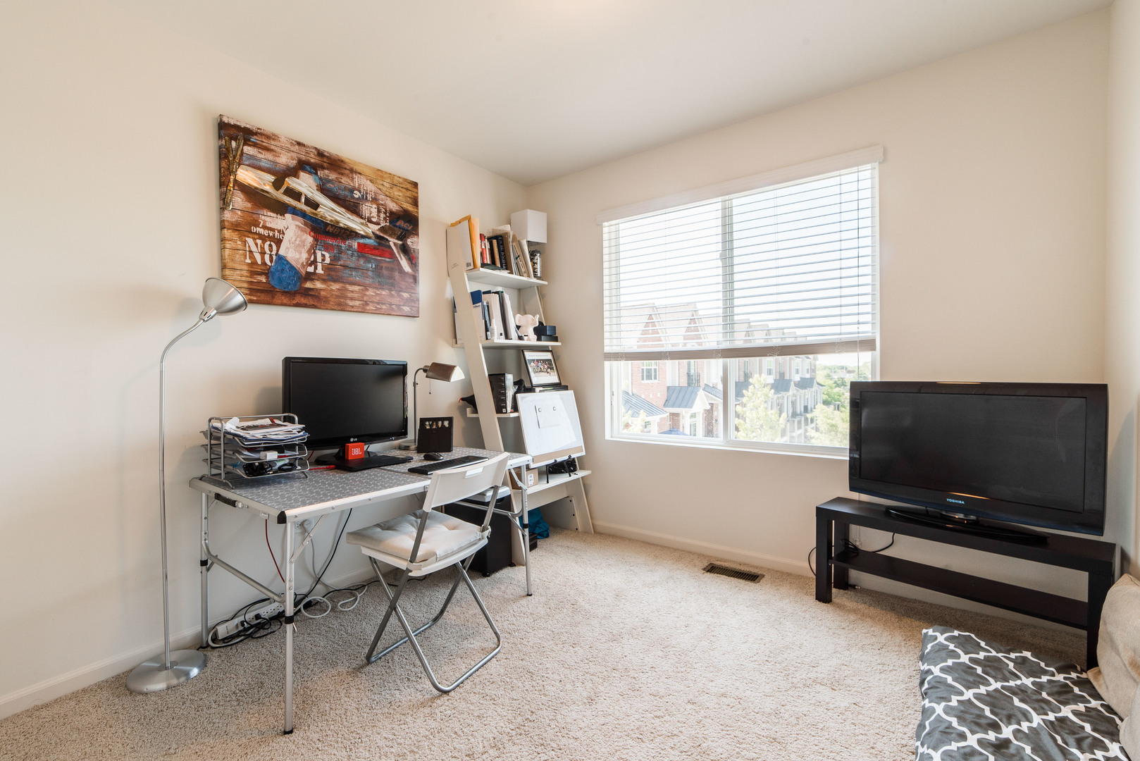 719 Hickory Street Mundelein, IL 60060 - Photo 24 of 36