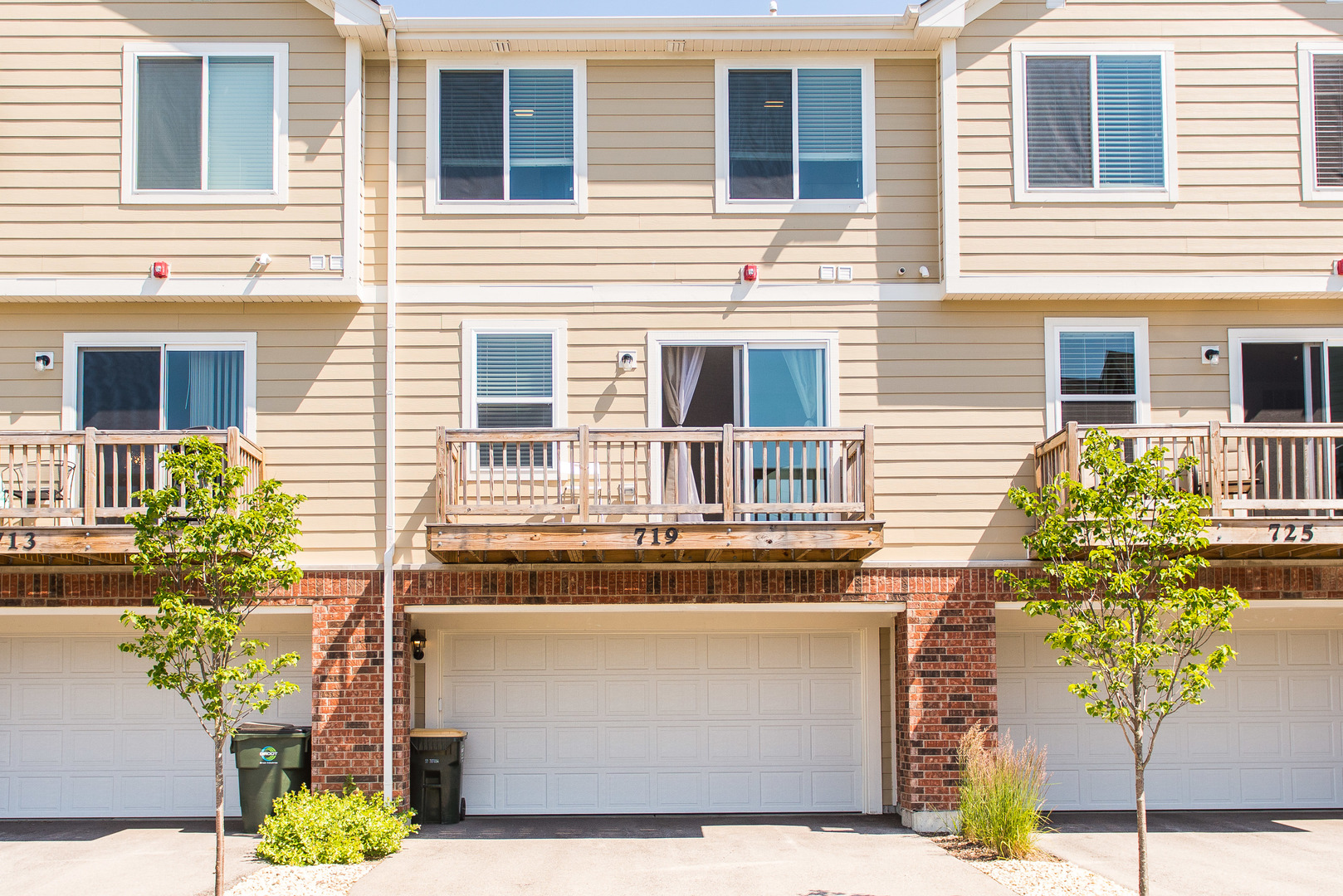 719 Hickory Street Mundelein, IL 60060 - Photo 30 of 36