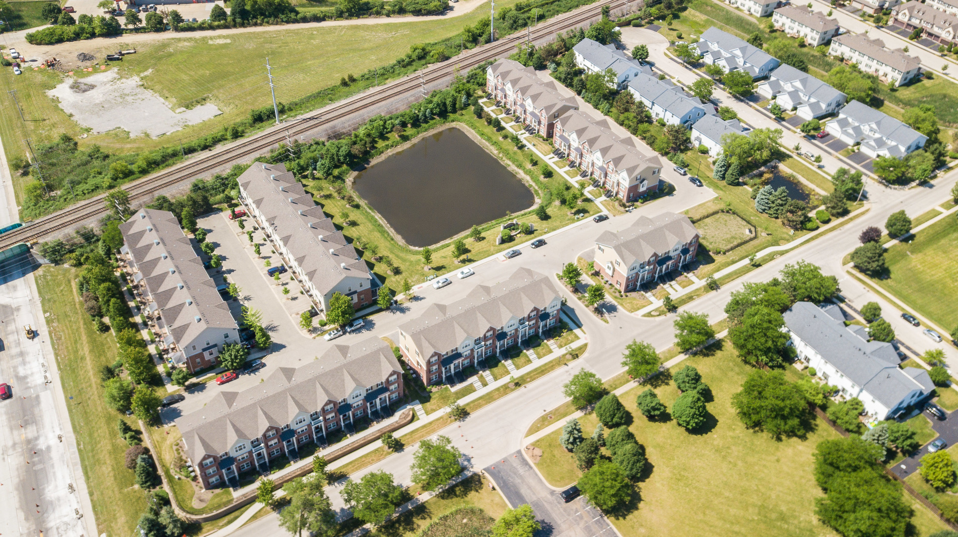 719 Hickory Street Mundelein, IL 60060 - Photo 33 of 36