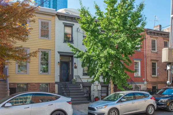 $3,250 | 61 Bright Street, Unit B, Jersey City, NJ 07302
