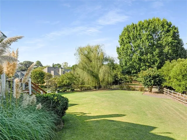 $875,000 | 802 Clubhouse Pointe, Woodstock, GA 30188