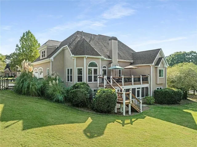 $875,000 | 802 Clubhouse Pointe, Woodstock, GA 30188