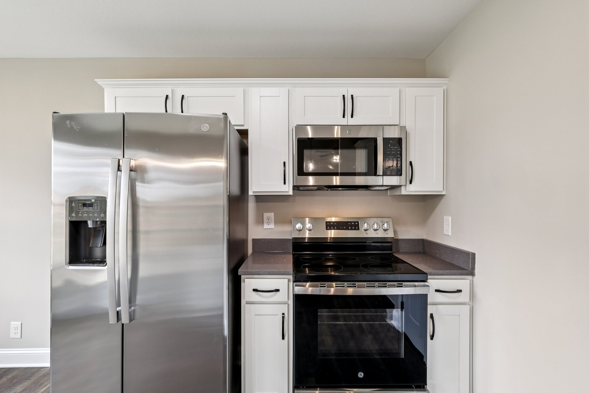 3 Echo Ridge Oak Grove, KY 42262 - Photo 15 of 46 a kitchen with stainless steel appliances a refrigerator stove and microwave