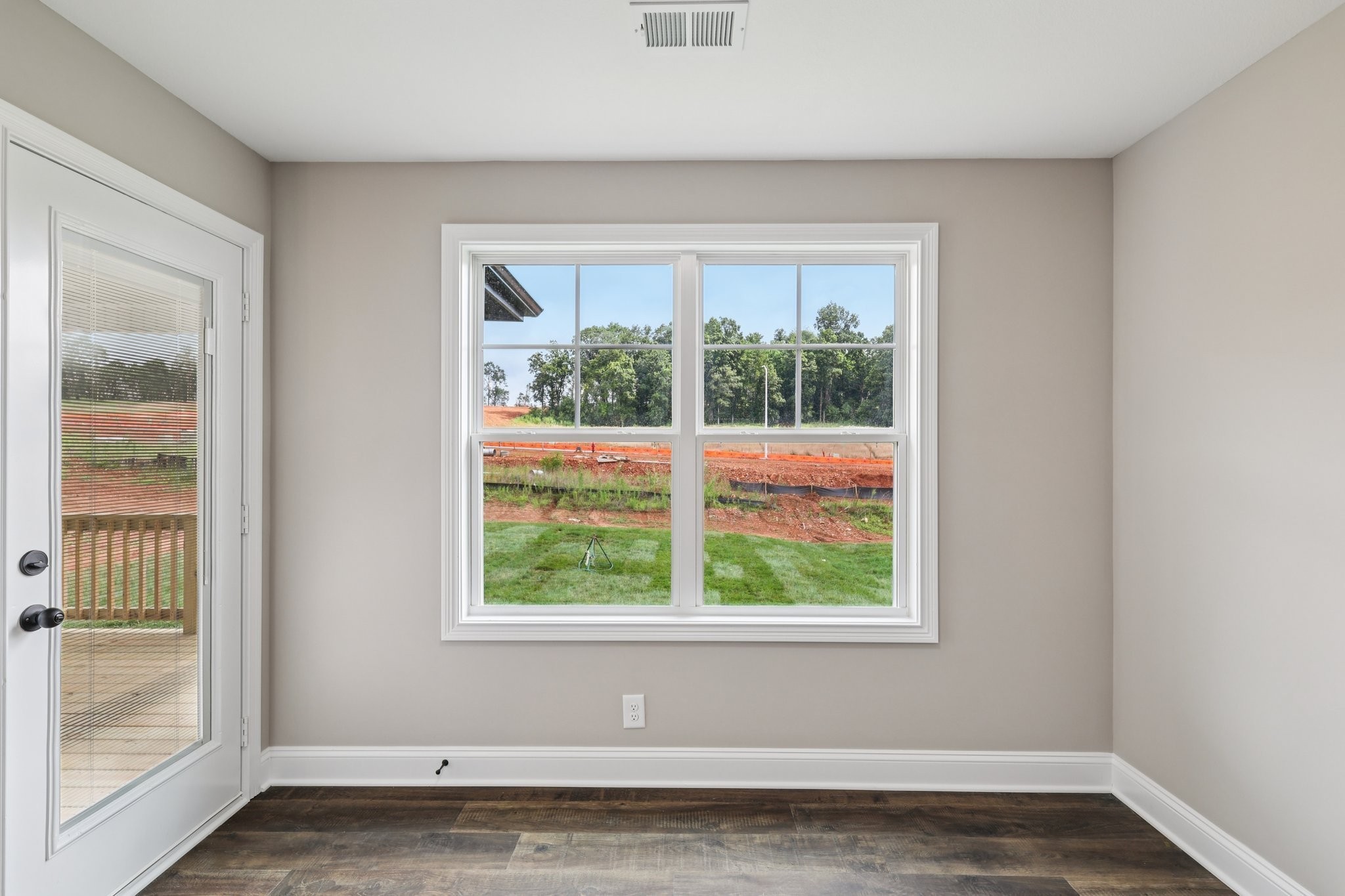 3 Echo Ridge Oak Grove, KY 42262 - Photo 17 of 46 an empty room with a window