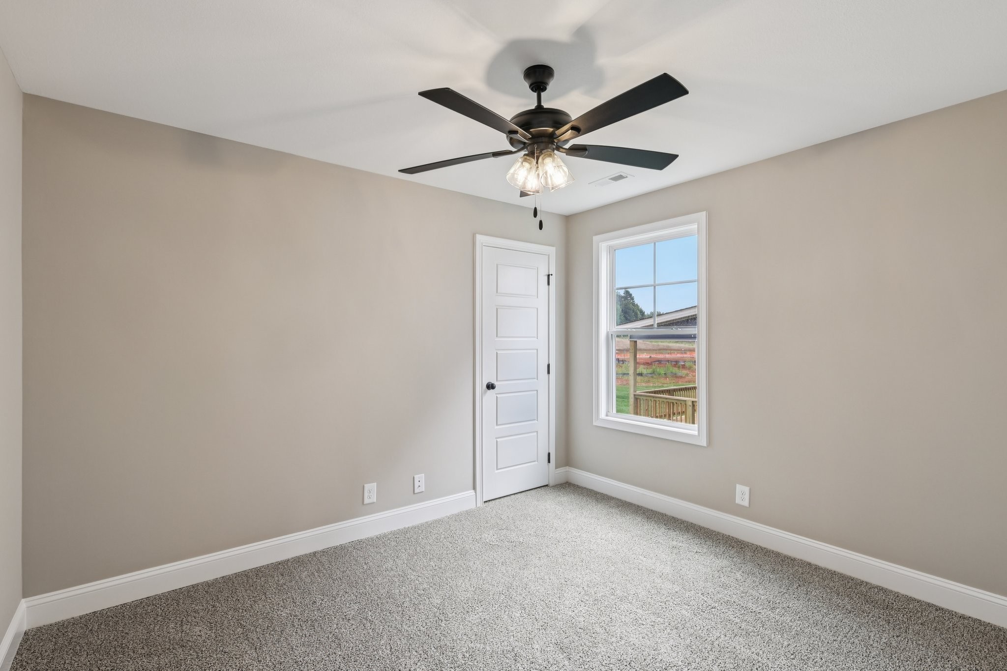 3 Echo Ridge Oak Grove, KY 42262 - Photo 32 of 46 a view of a big room with wooden floor and windows in a room