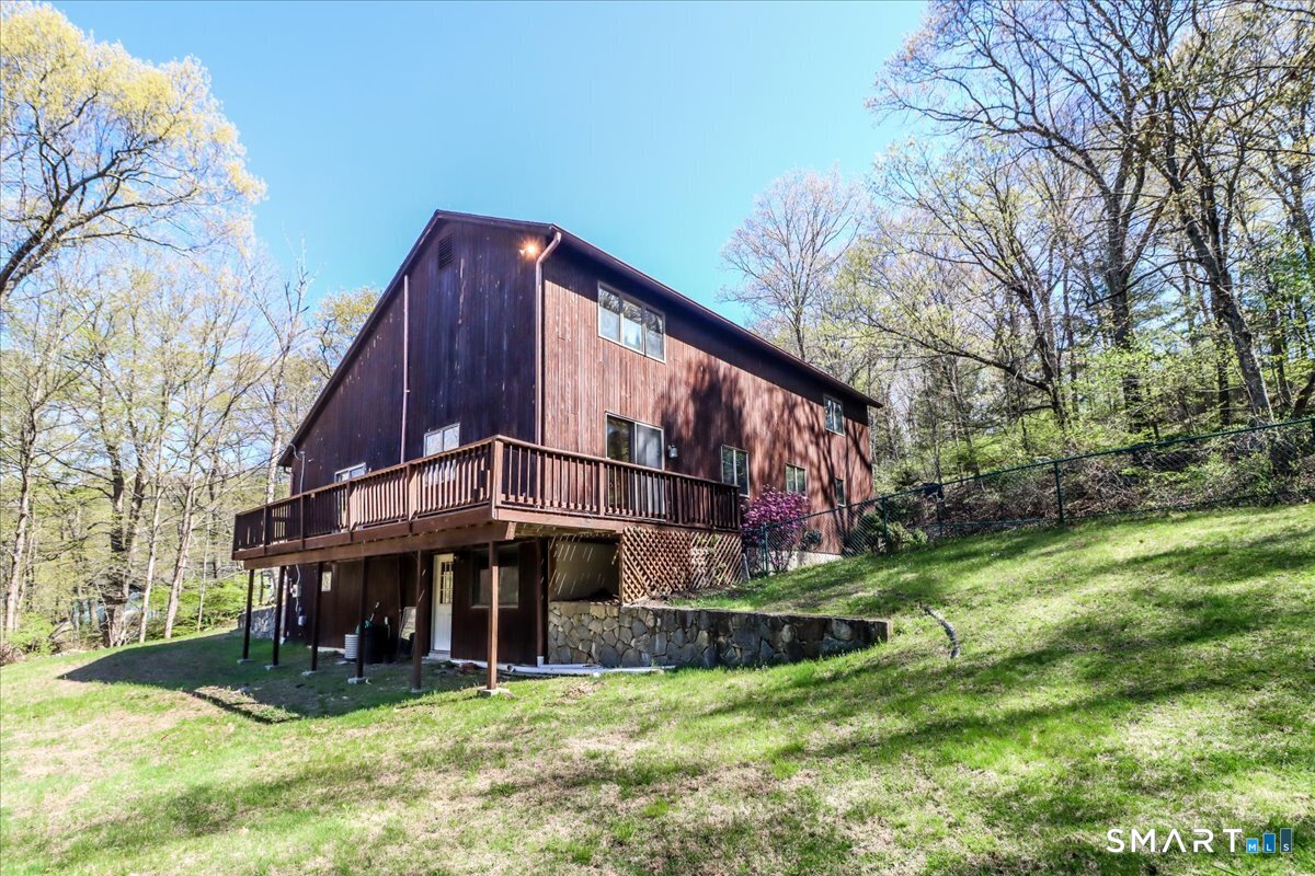 63 North Mountain Road Brookfield, CT 06804 - Photo 3 of 34