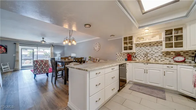 $284,900 | 1102 Southeast 39th Terrace, Unit 101, Cape Coral, FL 33904