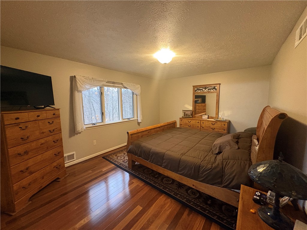 15 Shingle Mill Road Irondequoit, NY 14609 - Photo 18 of 47