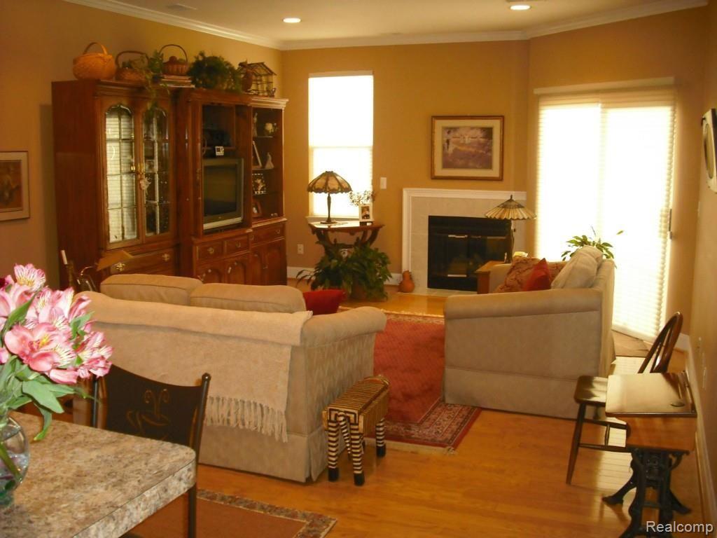 39162 Hayes Road Clinton Township, MI 48038 - Photo 7 of 19 DSCF0052.jpg