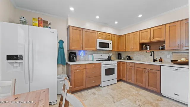 $189,900 | 913 South Colonial Court, Unit B, Indian Harbour Beach, FL 32937