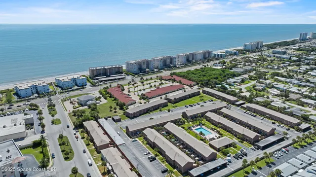 $189,900 | 913 South Colonial Court, Unit B, Indian Harbour Beach, FL 32937