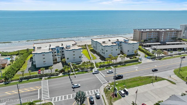 $189,900 | 913 South Colonial Court, Unit B, Indian Harbour Beach, FL 32937
