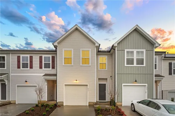 $1,795 | 847 Falls Grove Trail, High Point, NC 27265