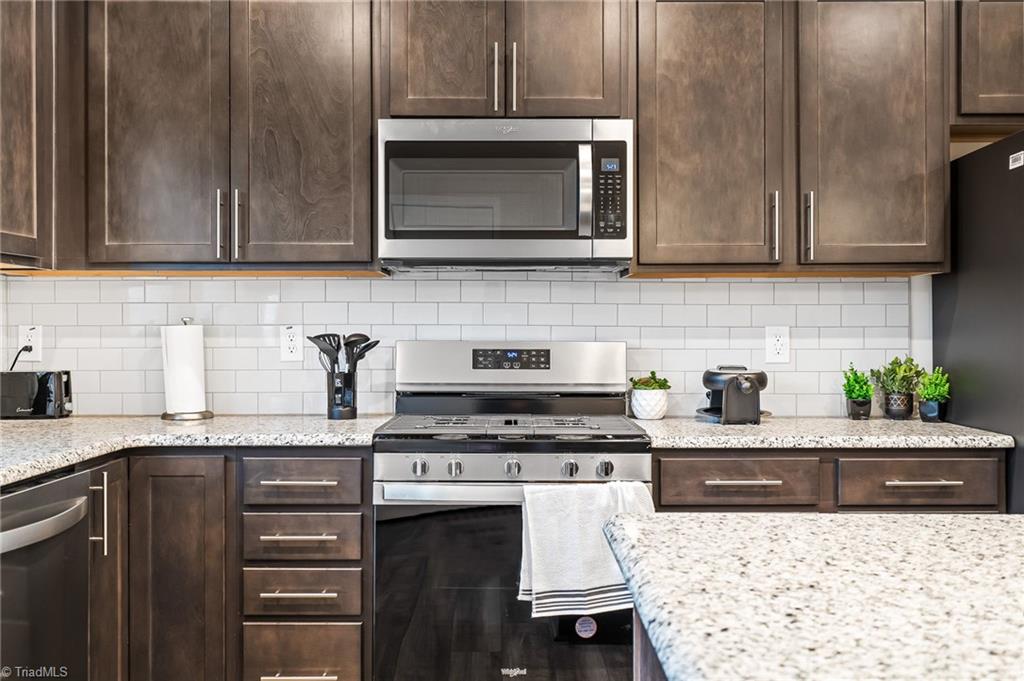 847 Falls Grove Trail High Point, NC 27265 - Photo 9 of 43