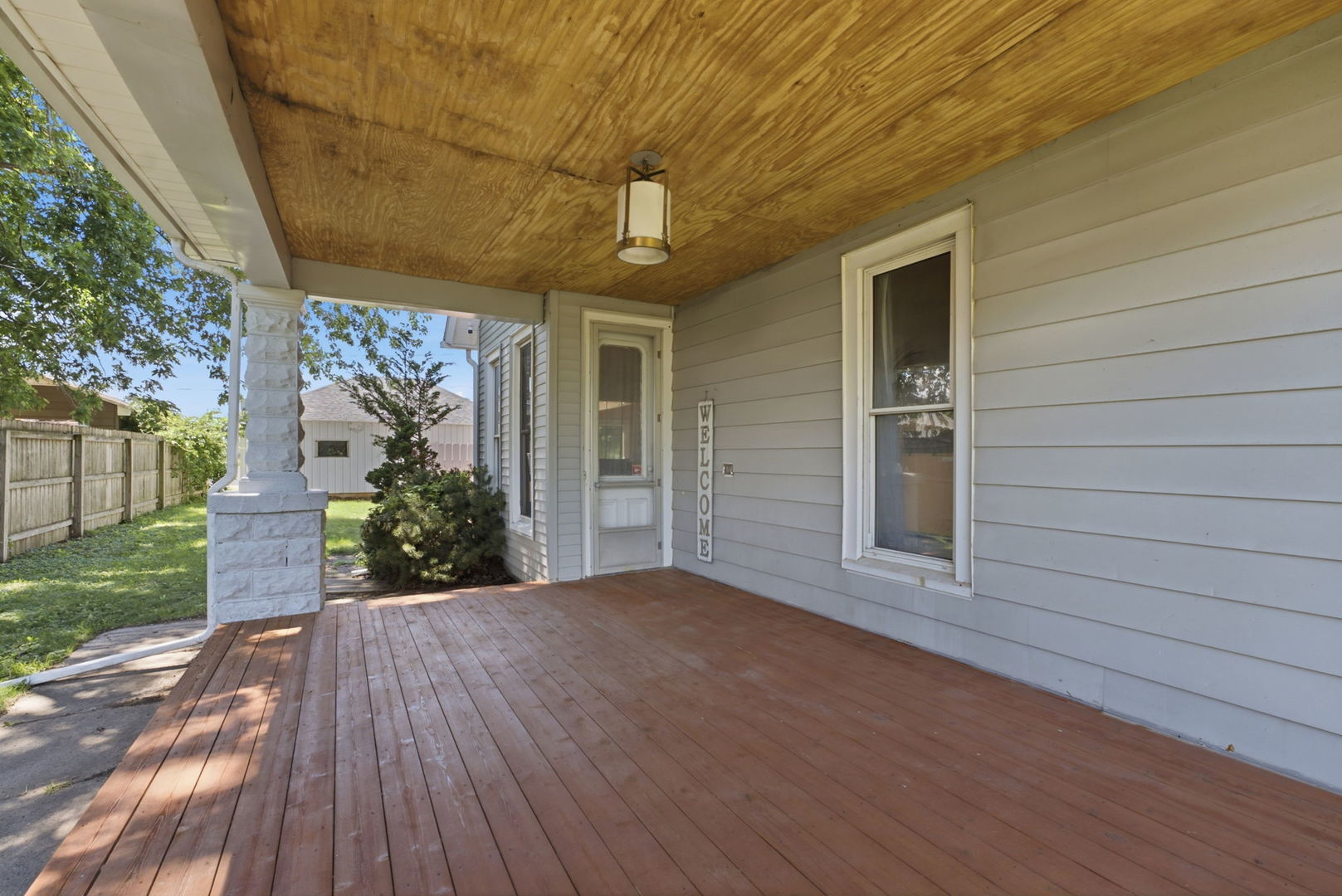 908 4th Street Orion, IL 61273 - Photo 2 of 27