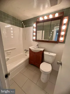 $2,350 | 4600 Duke Street, Unit 701, Alexandria, VA 22304