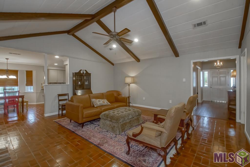 9302 Hilltrace Avenue Baton Rouge, LA 70809 - Photo 11 of 42