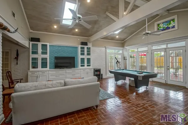 $624,900 | 9302 Hilltrace Avenue, Baton Rouge, LA 70809
