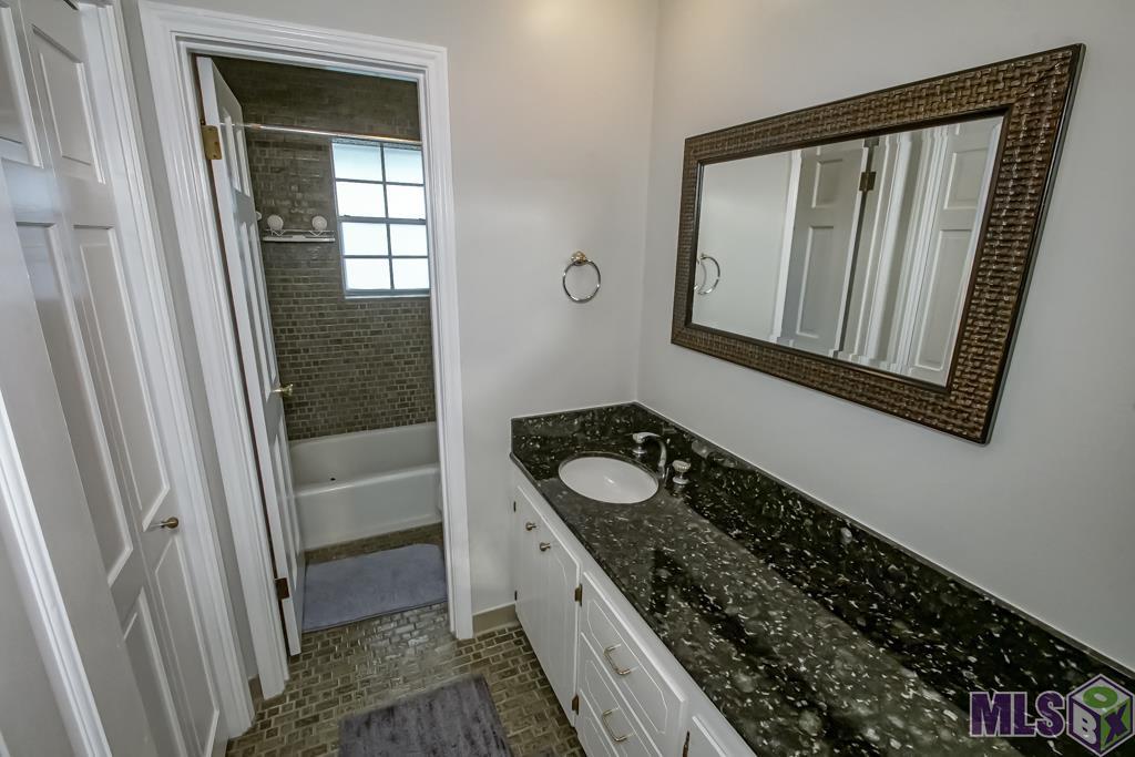 9302 Hilltrace Avenue Baton Rouge, LA 70809 - Photo 24 of 42
