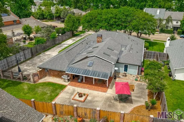 $624,900 | 9302 Hilltrace Avenue, Baton Rouge, LA 70809