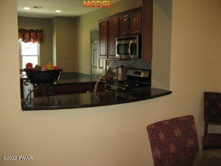 202 MacIntosh Way Matamoras, PA 18336 - Photo 4 of 18