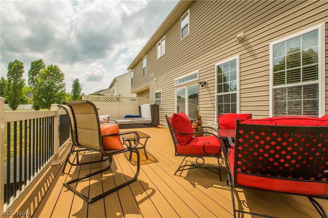 4331 Aylesford Road Uniontown, OH 44685 - Photo 31 of 35 Deck