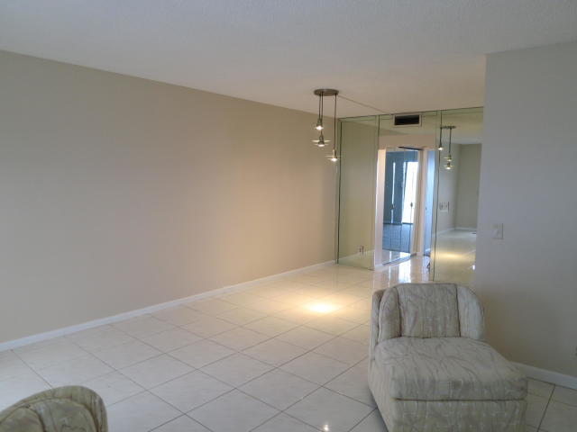 4009 Wolverton East Boca Raton, FL 33434 - Photo 5 of 13 INTERIOR