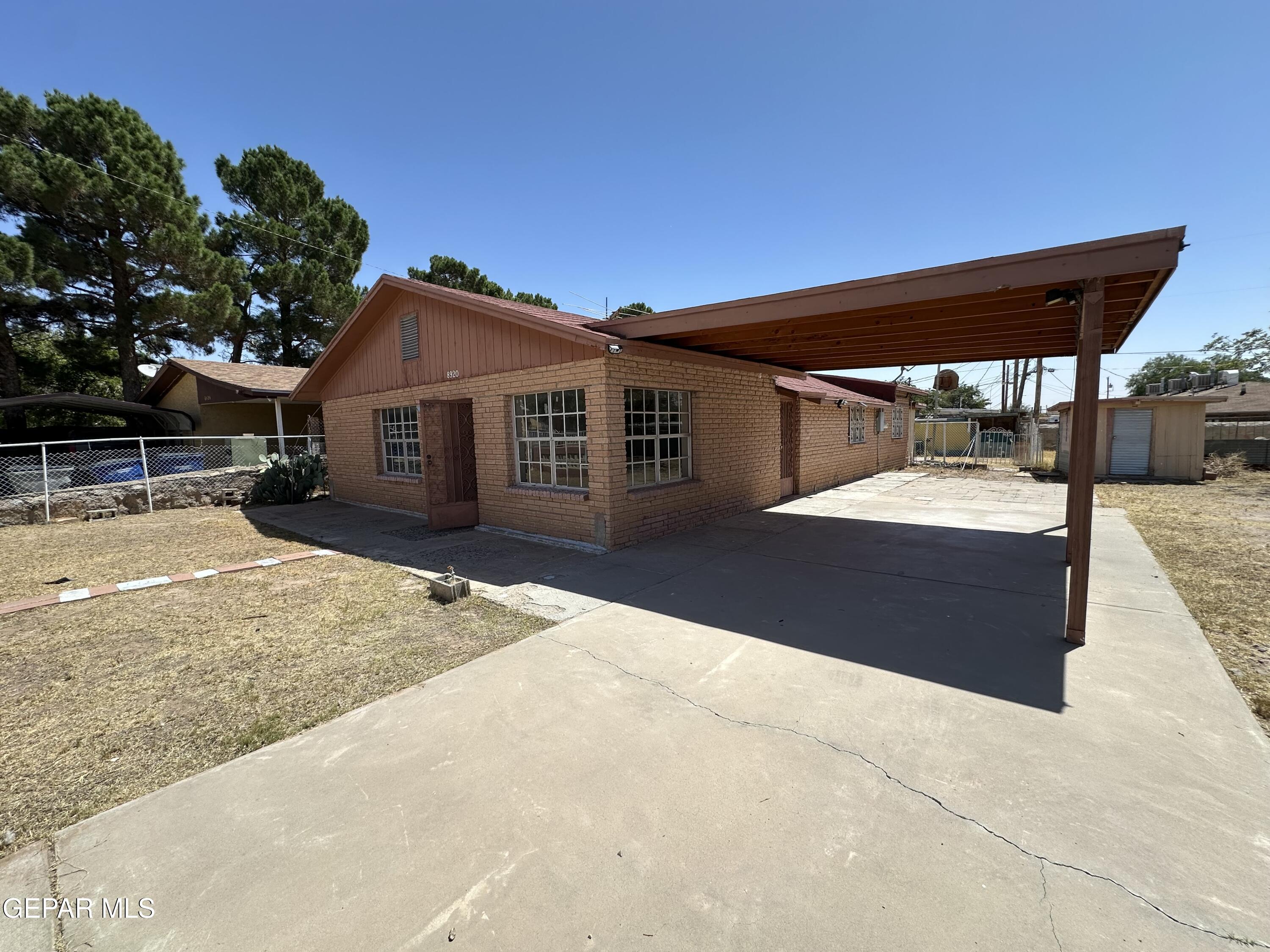8920 Kenneth Street El Paso, TX 79904 - Photo 7 of 21 IMG_4662